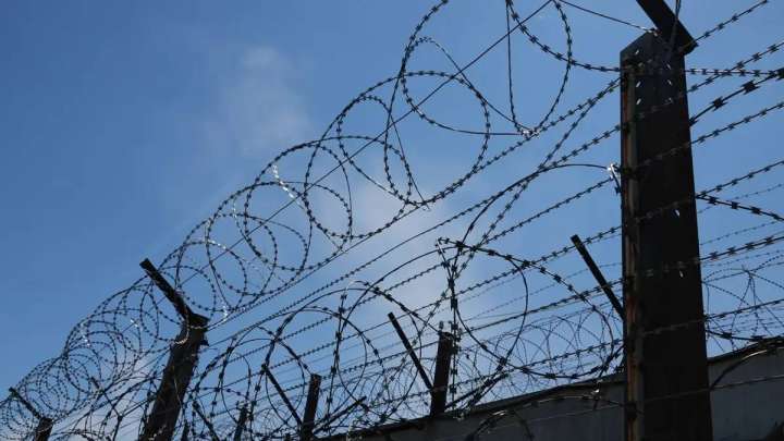 40 мың теңге пара алған өскемендік полицей түрмеге қамалды