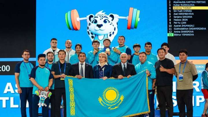 Азия чемпионаты: Қазақстан ауыр атлеті үш алтын медаль жеңіп алды