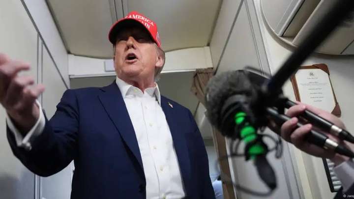 CNN: Трамп Путинге «Мәскеуді бомбалаймын» деп қоқан-лоқы көрсеткен