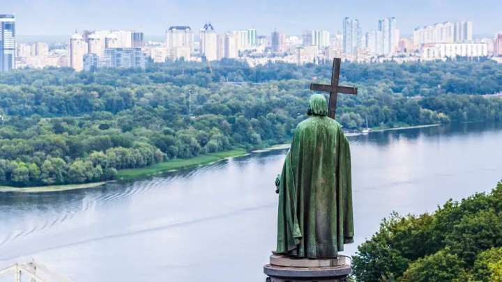 Киевте Украина Қауіпсіздік қызметінің полковнигін атып кетті