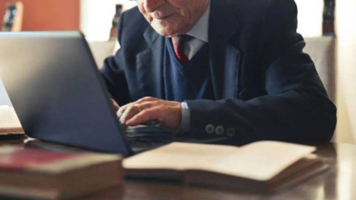 50 жастан асқан азаматтарға арналған жобамен 12 мыңнан астам адам жұмысқа орналасты