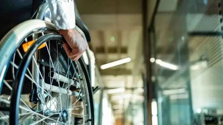 Астанада қылмыстық топ мүгедек азаматтардың атына автонесие рәсімдеп отырған