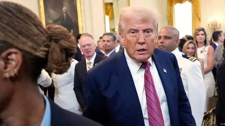 Трамп The Wall Street Journal газетін сотқа берді