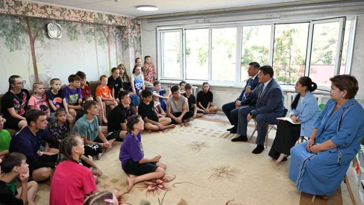 Балалар үйіндегі дау: Алматыға Президент әкімшілігінің комиссиясы келді