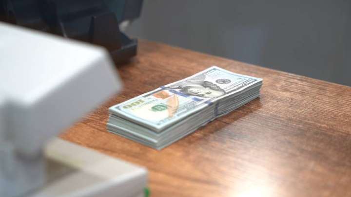 Еліміздегі доллар бағамы 542 теңгеге жақындады