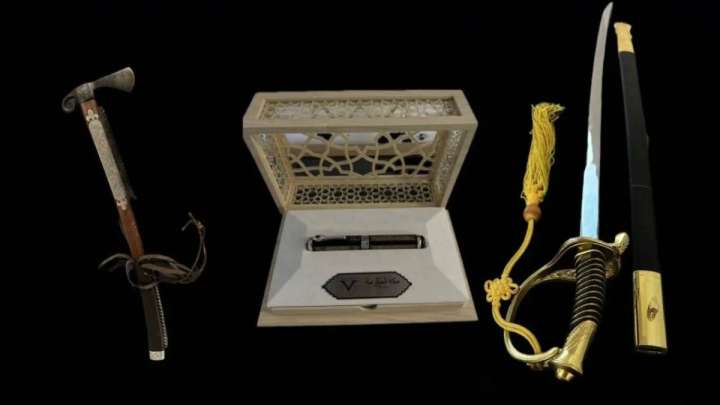 Карим Мәсімовтің бағалы заттары сатылымға қойылды