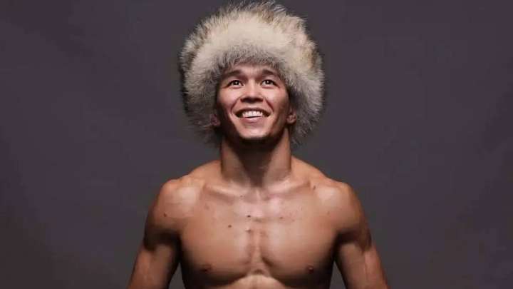 Асу Алмабаевтың UFC-дегі жекпе-жегі үшін қанша гонорар алғаны белгілі болды