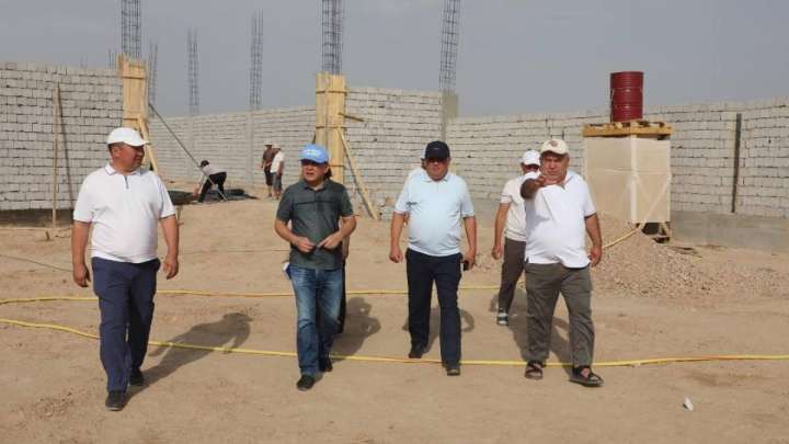 Түркістан: Сарыағаш ауданында күнбағыс майын өндіретін зауыт салынып жатыр