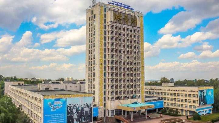 ҚазҰУ-дың студенті ректорат ғимаратынан құлап көз жұмды