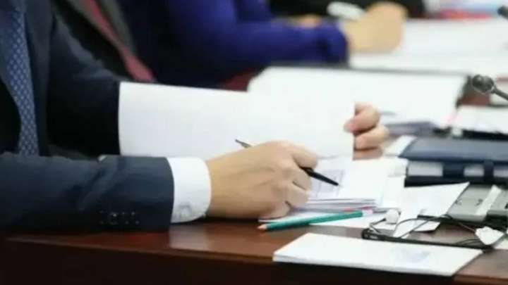 «Бағанашыл»-дағы дау: үш шенеунік қызметінен босатылды