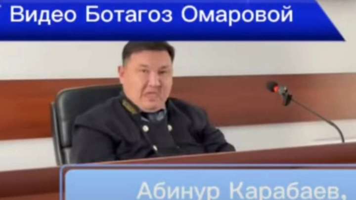 Тілін шығарған судья журналисті таң қалдырды