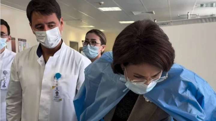 Үржардағы жол апаты: министр Әлназарова зардап шеккен балаларға барды