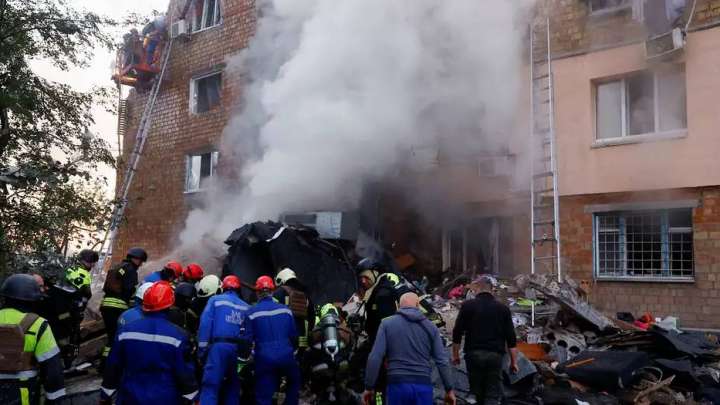 Киевке шабуыл: 14 адам қаза тапты, ондаған тұрғын жараланды