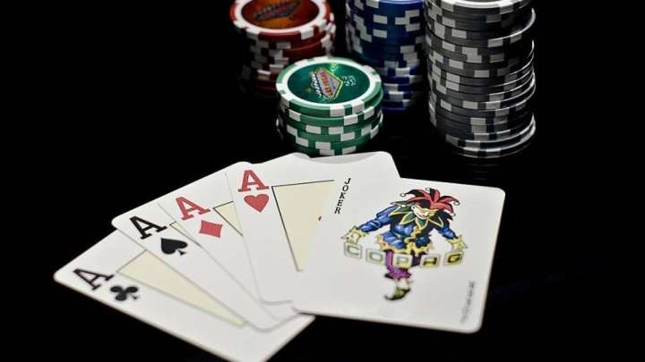 Астана сот орындаушылары өндіріп алынған ақшаны құмар ойындарға жұмсаған