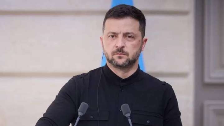 Зеленский Путиннің Мәскеуге шақырған ұсынысына жауап берді