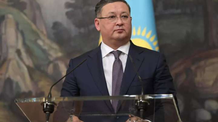 Мұрат Нұртілеу Парламент қабырғасынан көрінді /видео/