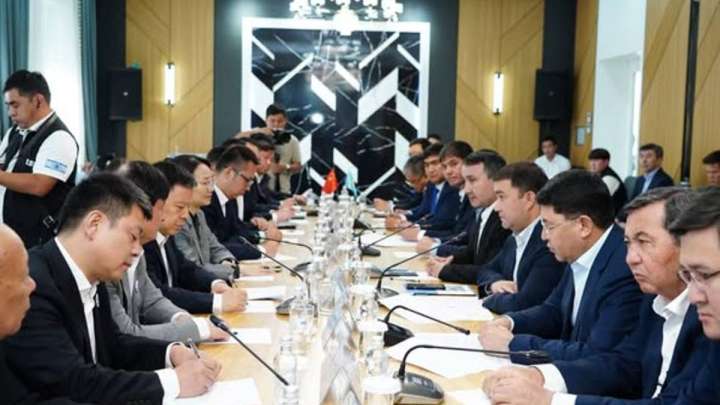 Нұралхан Көшеров Қытайдың ресми және бизнес делегациясымен кездесті