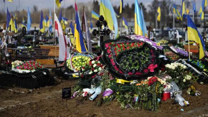 Ресей мен Украина қаза тапқан сарбаздардың мәйіттерімен алмасты