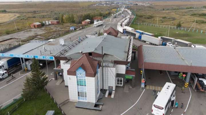 Қазақстан–Ресей шекарасында көліктер тексеріліп жатыр