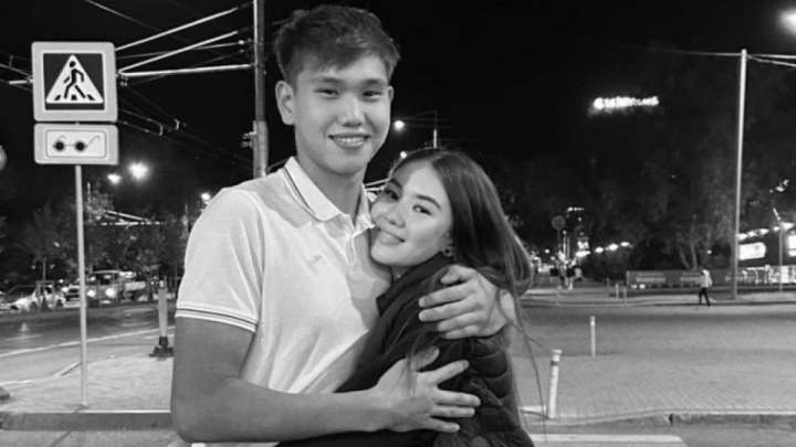 «Мақтанамын»: Смақовтың қызы сүйіктісі Шерхан Қалмырзаға қолдау көрсетті