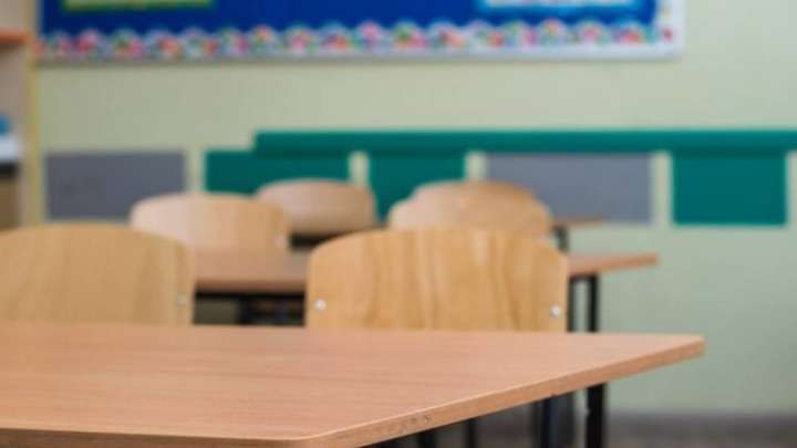 Неміс мектептері дабыл қақты: мыңдаған оқушы оқуын тастап жатыр