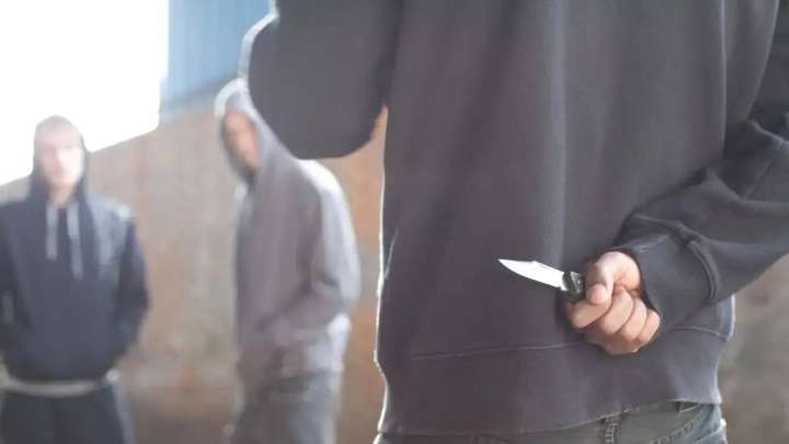 Қызылордада мектеп оқушылары пышақтасқан