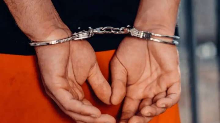 Түркістанда мүгедекті зорлаған үш адам сотталды