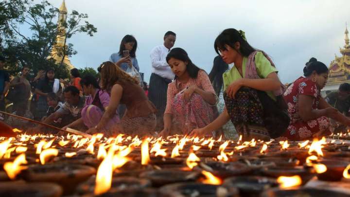 Мьянмада бомба жарылып, 40 адам қаза тапты