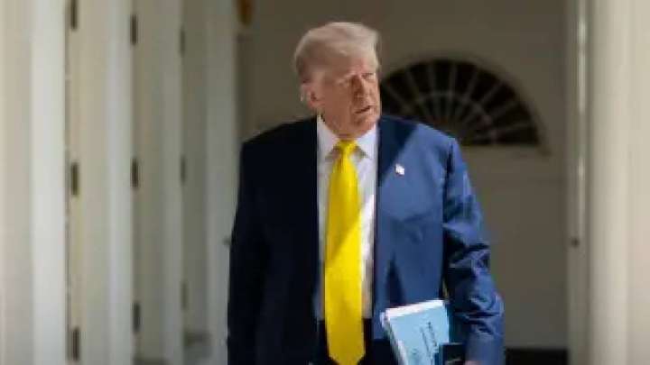 Трамп Газа бойынша келісімге қол қою үшін Мысырға барады