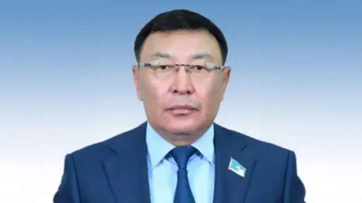 Депутат халықты ішімдіктен бас тартуға шақырды