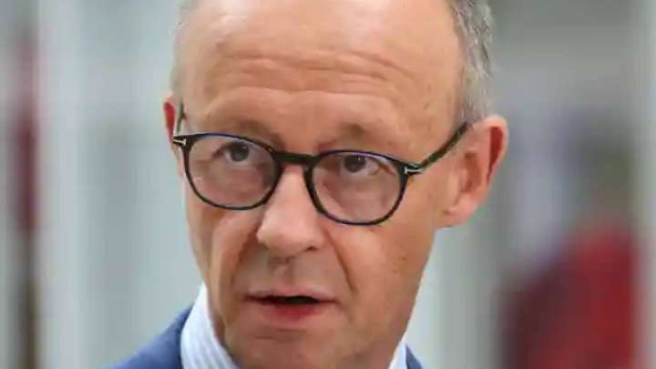 Мерц: Украинаға бейбіт жоспар қажет, Еуропа қолдауды күшейтеді