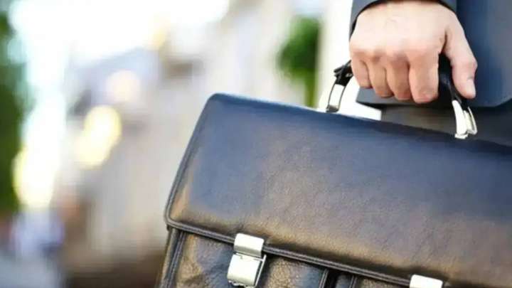 Тұрғынды боқтаған тағы бір әкім жазаланды