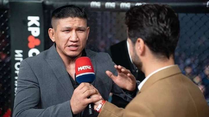 Қуат Хамитов Головкинді сынады