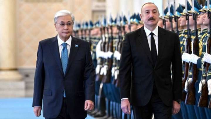 Қасым-Жомарт Тоқаев Әзербайжан Президентін Ақордада қарсы алды