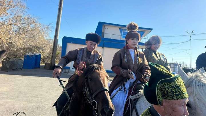 Қытайдан келген ерлі-зайыпты Тоқаевқа тұлпар сыйлағысы келетінін айтты