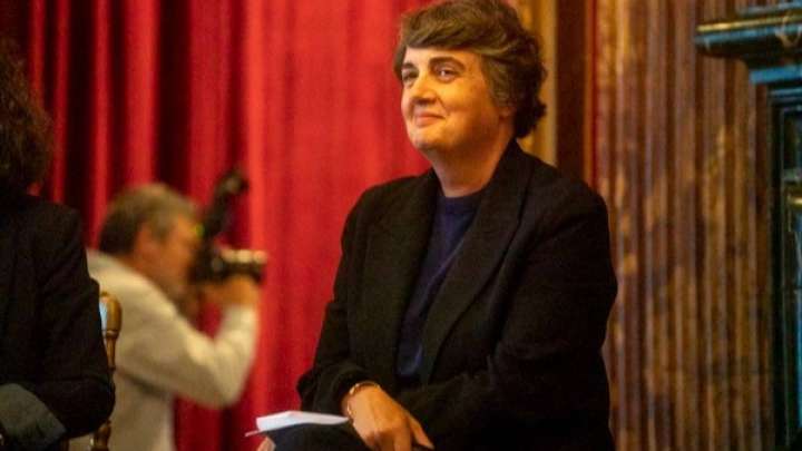 Луврдың директоры отставкаға кетуге өтініш берді