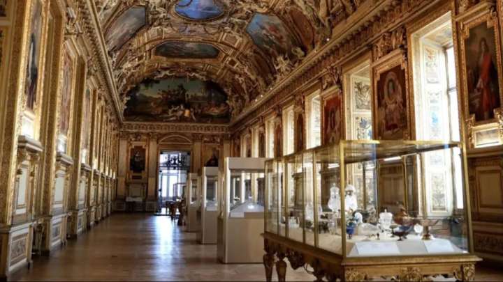 Лувр мұражайын тонауға қатысы бар екі күдікті ұсталды