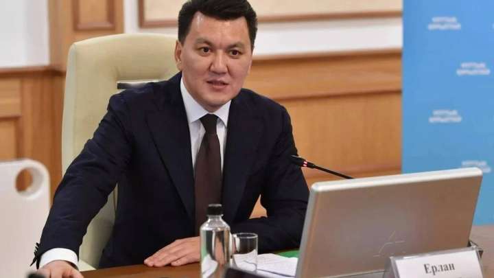 Ерлан Қарин: Ауыл және аудан әкімдерін тікелей сайлау – бұрын-соңды болмаған саяси тәжірибе