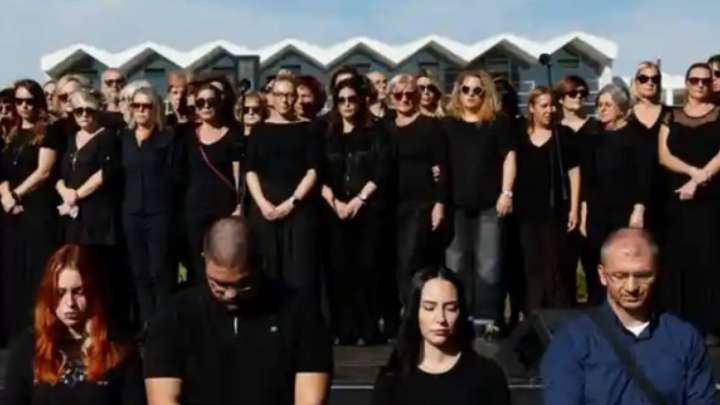 Сербияда мыңдаған адам митингке шықты