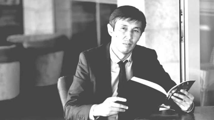 Журналист Азат Рыстанбек өмірден өтті