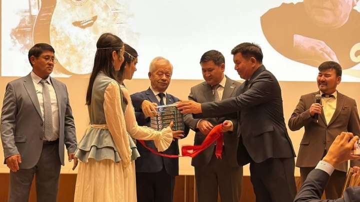 Стамбұлда Табылды Досымовқа арналған рухани кеш өтті