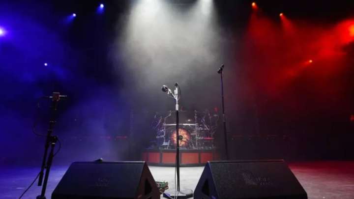 Фонограммамен ән айтатындар енді 4 млн теңге айыппұл арқалайды