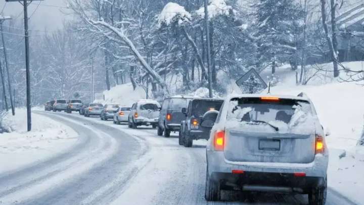 Жолдар жабылды: Екі облыста көлік қозғалысына шектеу енгізілді