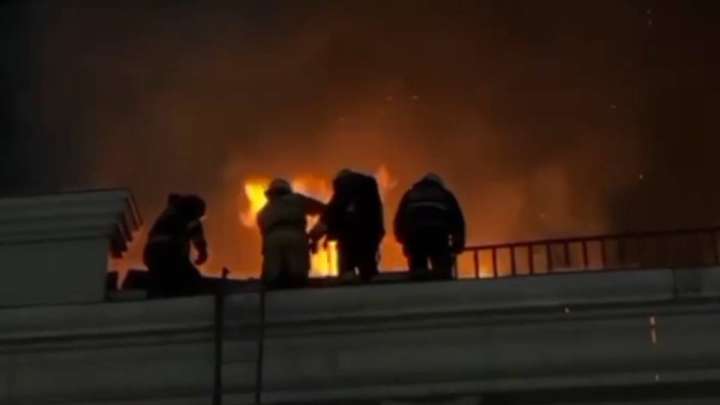 Алматыда ғимарат өртенді