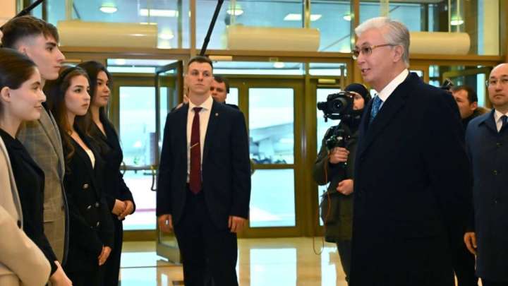 Мәскеулік студенттер Мемлекет басшысымен қазақша сөйлесті