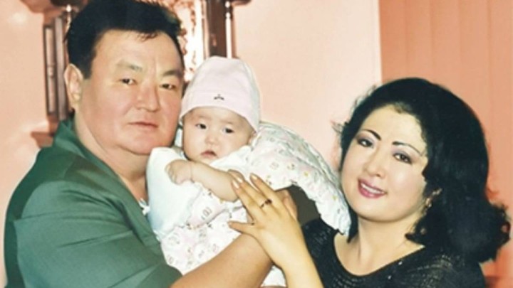 "Аяғым дірілдеп кетті": Мақпал Жүнісова неге Заманбек Нұрқаділовтен қорықты?