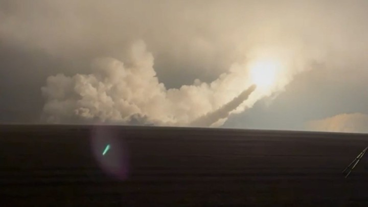 Украина Ресейді өзінің жаңа «Фламинго» зымырандарымен атқылады