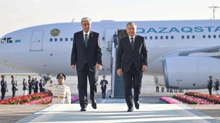 Қасым-Жомарт Тоқаев Ташкентке мемлекеттік сапармен барды