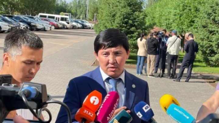 "Баға ұнамаса – алмаңыз": Вице-министр қазақстандықтарға азық-түлікті арзан жерден алуды ұсынды