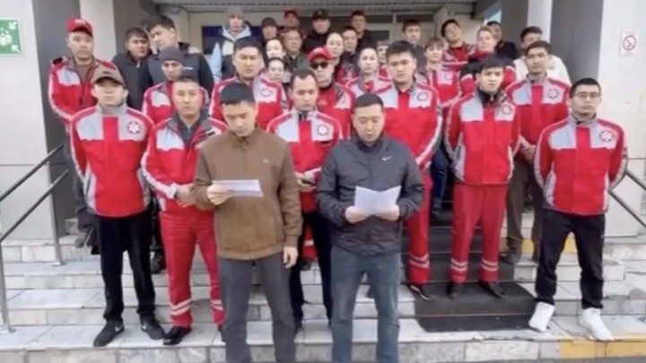 Жедел жәрдем қызметкерлері президенттен көмек сұрады